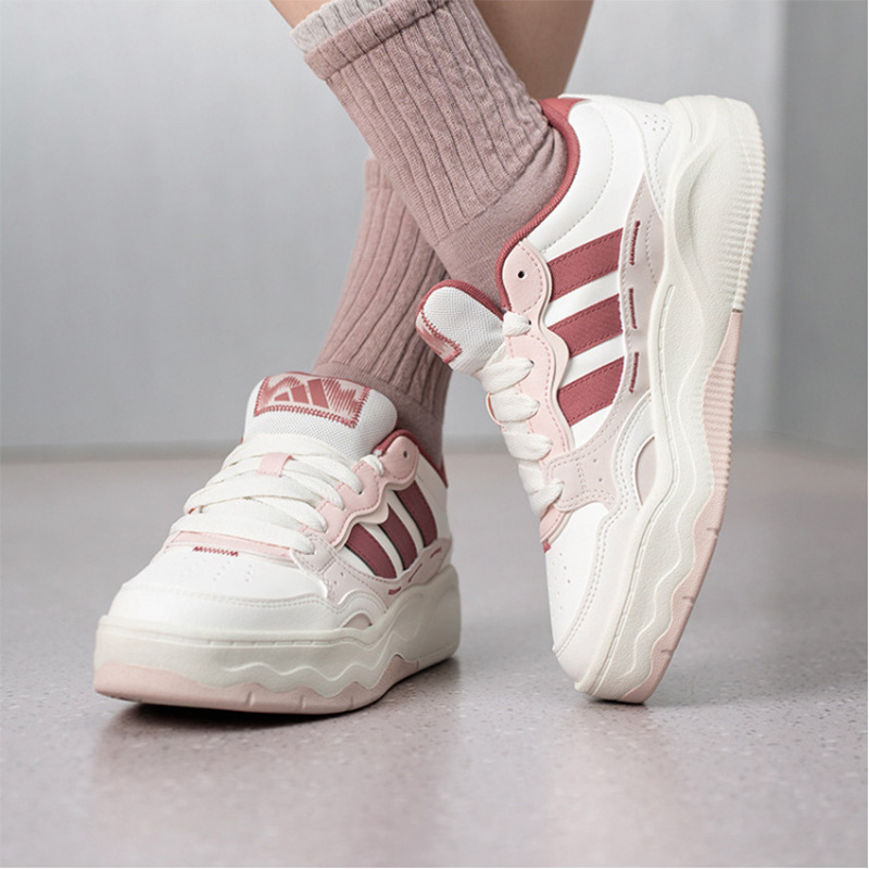 Tênis Adidas Feminino Branco e - Women'S Shoes Pink Adidas avaliação e preço