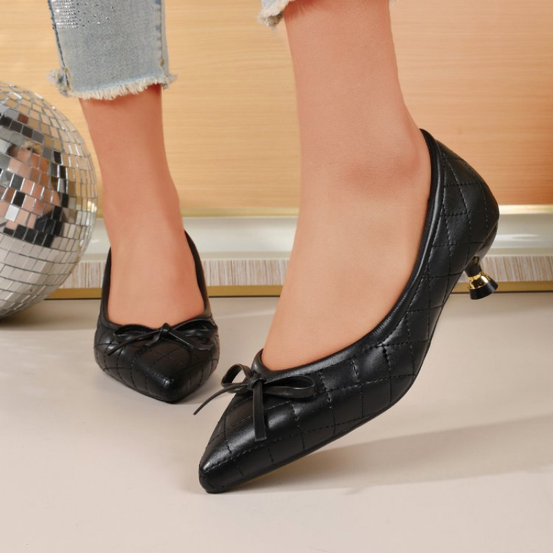 Scarpin Vintage Bico Fino Laço - Women Shoes With Heels avaliação e preço