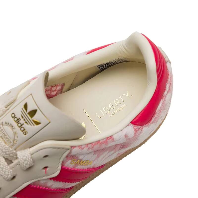 Tênis Feminino Rosa com Estamp - Women'S Shoes Pink Adidas avaliação e preço