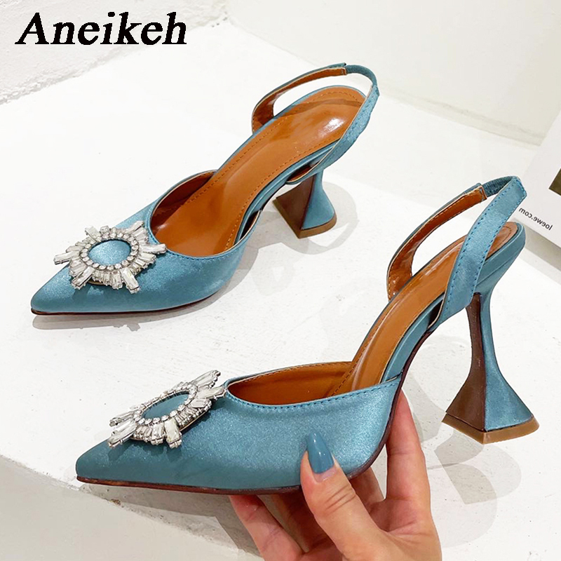Aneikeh marca feminina de seda - Women Shoes Zara avaliação e preço