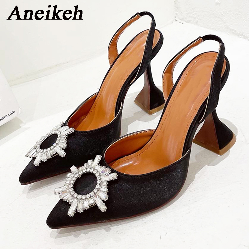 Aneikeh marca feminina de seda - Women Shoes Zara avaliação e preço