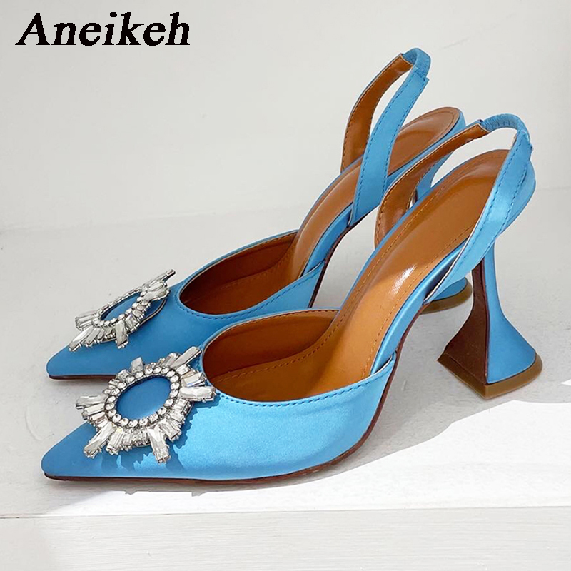 Aneikeh marca feminina de seda - Women Shoes Zara avaliação e preço